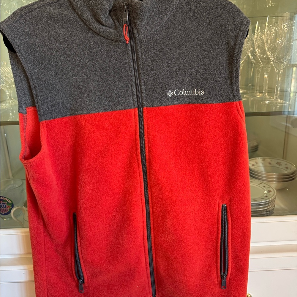 Columbia Charcoal and Crimson Fleece Vest